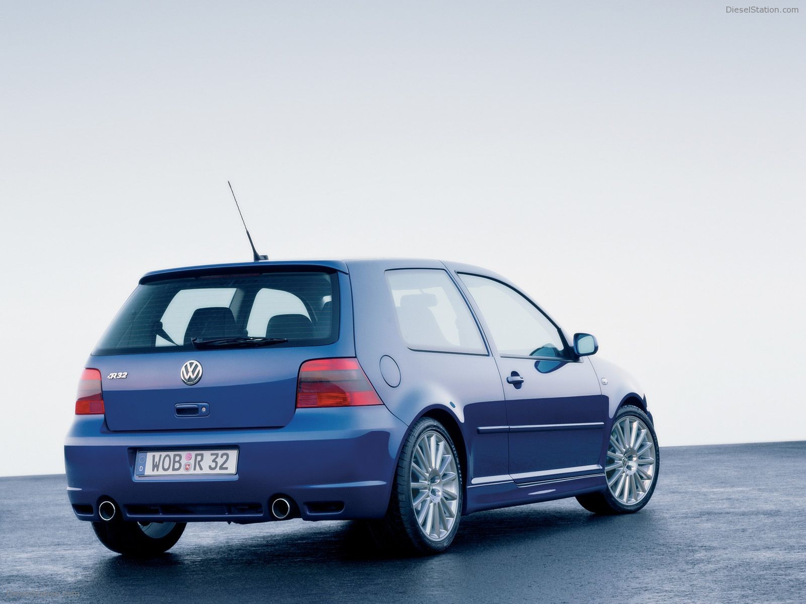 Volkswagen Golf IV R32